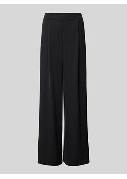 Spodnie materiałowe z szeroką nogawką i zakładkami w pasie ze sklepu Peek&Cloppenburg  w kategorii Spodnie damskie - zdjęcie 173750723
