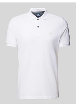 Koszulka polo o kroju slim fit z wyhaftowanym logo ze sklepu Peek&Cloppenburg  w kategorii T-shirty męskie - zdjęcie 173750943