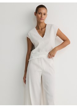 Reserved - Luźne spodnie w prążki - złamana biel ze sklepu Reserved w kategorii Spodnie damskie - zdjęcie 173753991