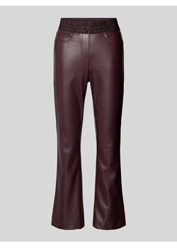 Spodnie skórzane o kroju regular fit z elastycznym pasem z logo ze sklepu Peek&Cloppenburg  w kategorii Spodnie damskie - zdjęcie 173760784