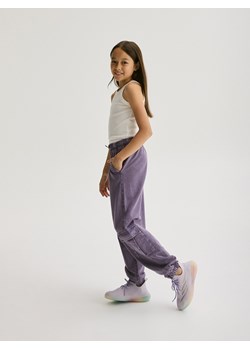 Reserved - Spodnie cargo z efektem sprania - ciemnofioletowy ze sklepu Reserved w kategorii Spodnie dziewczęce - zdjęcie 173768190