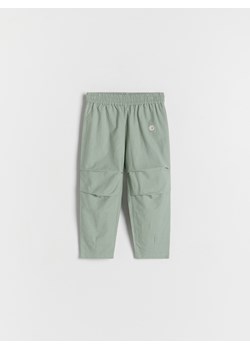 Reserved - Spodnie parachute z haftem - zielony ze sklepu Reserved w kategorii Spodnie i półśpiochy - zdjęcie 173768241