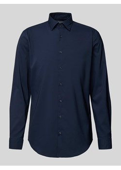 Koszula biznesowa o kroju slim fit z kołnierzykiem typu kent ze sklepu Peek&Cloppenburg  w kategorii Koszule męskie - zdjęcie 173772890
