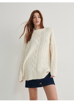 Reserved - Sweter z dekoracyjnym splotem - kremowy ze sklepu Reserved w kategorii Swetry damskie - zdjęcie 173774532