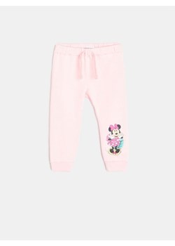 Sinsay - Spodnie dresowe jogger Myszka Minnie - różowy ze sklepu Sinsay w kategorii Odzież dla niemowląt - zdjęcie 173777313