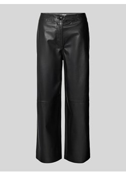Spodnie skórzane o kroju regular fit z zapięciem na guzik ze sklepu Peek&Cloppenburg  w kategorii Spodnie damskie - zdjęcie 173780084