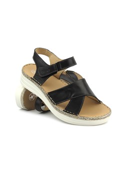 Skórzane sandały damskie ze skrzyżowanymi paskami - HELIOS Komfort 123, czarne ze sklepu ulubioneobuwie w kategorii Sandały damskie - zdjęcie 173786423