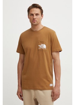 The North Face t-shirt bawełniany M Berkeley California Pocket S/S Tee męski kolor brązowy z nadrukiem NF0A87U21731 ze sklepu ANSWEAR.com w kategorii T-shirty męskie - zdjęcie 173795474