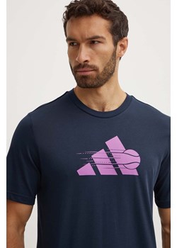 adidas Performance t-shirt treningowy kolor granatowy z nadrukiem IW0150 ze sklepu ANSWEAR.com w kategorii T-shirty męskie - zdjęcie 173800773