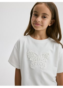 Reserved - T-shirt z naszywką - złamana biel ze sklepu Reserved w kategorii Bluzki dziewczęce - zdjęcie 173801914