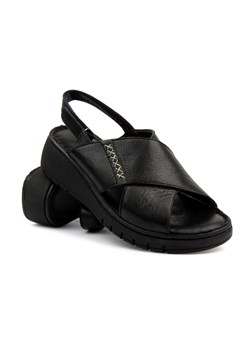 Sandały damskie ze skrzyżowanymi paskami - VENEZIA 241658, czarne ze sklepu ulubioneobuwie w kategorii Sandały damskie - zdjęcie 173802054