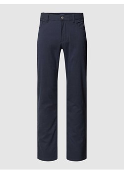 Spodnie materiałowe o kroju regular fit z fakturowanym wzorem ze sklepu Peek&Cloppenburg  w kategorii Spodnie męskie - zdjęcie 173815834