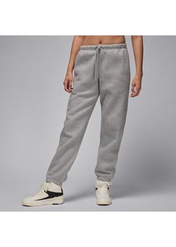 Spodnie damskie Jordan Brooklyn Fleece - Szary ze sklepu Nike poland w kategorii Spodnie damskie - zdjęcie 173816663