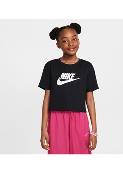 T-shirt o skróconym kroju dla dużych dzieci (dziewcząt) Nike Sportswear - Czerń ze sklepu Nike poland w kategorii Bluzki dziewczęce - zdjęcie 173816894