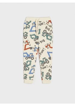 Sinsay - Spodnie dresowe jogger - kremowy ze sklepu Sinsay w kategorii Spodnie chłopięce - zdjęcie 173822194