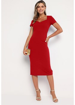 Czerwona Taliowana Koktajlowa Sukienka z Wiskozą i Rozcięciem z Tyłu Castorea ze sklepu Born2be Odzież w kategorii Sukienki - zdjęcie 173841360