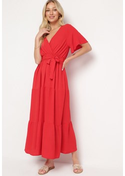 Czerwona Sukienka Maxi z Gumką w Talii i Materiałowym Paskiem Kiriane ze sklepu Born2be Odzież w kategorii Sukienki - zdjęcie 173843862