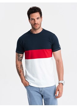 T-shirt męski trójkolorowy w szerokie pasy - granatowo-biały V1 OM-TSCT-0152 ze sklepu ombre w kategorii T-shirty męskie - zdjęcie 173848251