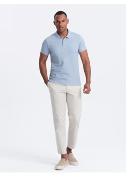 Jednokolorowa koszulka polo męska BASIC z dzianiny pique - niebieski denim V17 OM-POBS-0100 ze sklepu ombre w kategorii T-shirty męskie - zdjęcie 173848294
