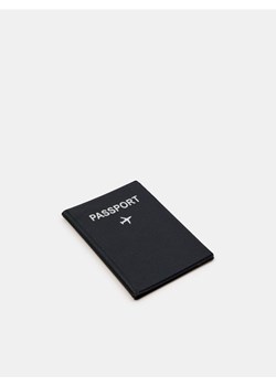 Sinsay - Etui na paszport - czarny ze sklepu Sinsay w kategorii Etui - zdjęcie 173849373