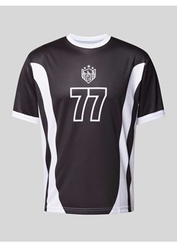 T-shirt z nadrukiem z motywem model ‘SEVENTY SEVEN FOOTBALL’ ze sklepu Peek&Cloppenburg  w kategorii T-shirty męskie - zdjęcie 173857022