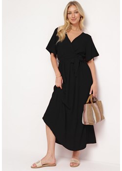 Czarna Sukienka Maxi z Gumką w Talii i Materiałowym Paskiem Kiriane ze sklepu Born2be Odzież w kategorii Sukienki - zdjęcie 173862571