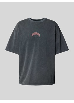 T-shirt o luźnym kroju z nadrukiem z logo ze sklepu Peek&Cloppenburg  w kategorii T-shirty męskie - zdjęcie 173863501