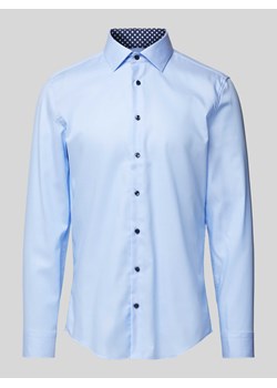 Koszula biznesowa o kroju slim fit z kołnierzykiem typu kent ze sklepu Peek&Cloppenburg  w kategorii Koszule męskie - zdjęcie 173863904