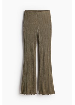 H & M - Rozszerzane legginsy o strukturalnym splocie - Zielony ze sklepu H&M w kategorii Spodnie damskie - zdjęcie 173864432