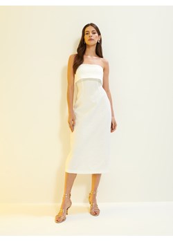 Mohito - Sukienka midi ze strukturalnej tkaniny - biały ze sklepu Mohito w kategorii Sukienki - zdjęcie 173868981