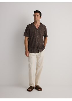 Reserved - Koszula comfort fit - brązowy ze sklepu Reserved w kategorii Koszule męskie - zdjęcie 173870451