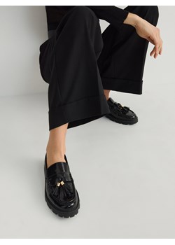 Reserved - Loafersy z imitacji skóry - czarny ze sklepu Reserved w kategorii Mokasyny damskie - zdjęcie 173870964