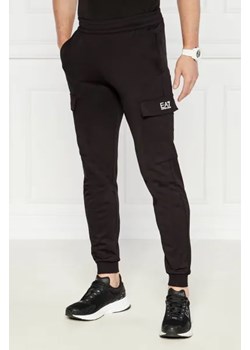 EA7 Spodnie dresowe | Slim Fit ze sklepu Gomez Fashion Store w kategorii Spodnie męskie - zdjęcie 173881431