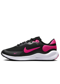 Buty Nike Revolution 7 FB7689-002 - czarne ze sklepu streetstyle24.pl w kategorii Buty sportowe damskie - zdjęcie 173881570