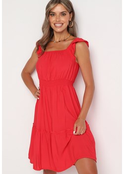Czerwona Taliowana Sukienka z Wiskozą i Bawełną Falbankami oraz Gumką w Talii Hemvia ze sklepu Born2be Odzież w kategorii Sukienki - zdjęcie 173885471