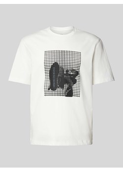 T-shirt z prążkowanym okrągłym dekoltem ze sklepu Peek&Cloppenburg  w kategorii T-shirty męskie - zdjęcie 173889563