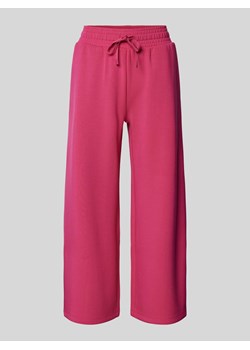 Spodnie dresowe z szeroką nogawką i elastycznym pasem ze sklepu Peek&Cloppenburg  w kategorii Spodnie damskie - zdjęcie 173895171