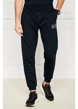EA7 Spodnie dresowe | Regular Fit ze sklepu Gomez Fashion Store w kategorii Spodnie męskie - zdjęcie 173896510