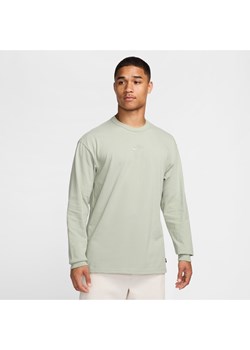 Męski T-shirt z długim rękawem Nike Sportswear Premium Essentials - Zieleń ze sklepu Nike poland w kategorii T-shirty męskie - zdjęcie 173899714