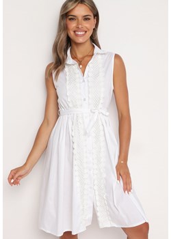 Biała Rozkloszowana Sukienka z Bawełny o Koszulowym Kroju Wiązana w Pasie Calelia ze sklepu Born2be Odzież w kategorii Sukienki - zdjęcie 173953272