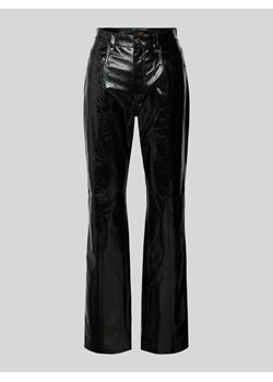 Spodnie o rozkloszowanym kroju z imitacji skóry model ‘Tadas’ ze sklepu Peek&Cloppenburg  w kategorii Spodnie damskie - zdjęcie 173954452