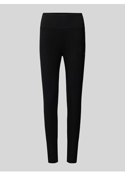 Legginsy o kroju skinny fit z detalem z logo ze sklepu Peek&Cloppenburg  w kategorii Spodnie damskie - zdjęcie 173954563