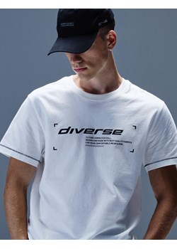 Koszulka SYS LOGO Off White S ze sklepu Diverse w kategorii T-shirty męskie - zdjęcie 173964442