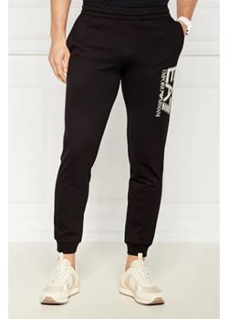 EA7 Spodnie dresowe | Regular Fit ze sklepu Gomez Fashion Store w kategorii Spodnie męskie - zdjęcie 173978541