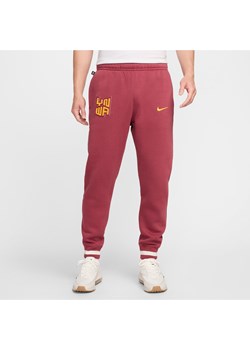 Męskie joggery piłkarskie Nike Liverpool F.C. Club - Czerwony ze sklepu Nike poland w kategorii Spodnie męskie - zdjęcie 173984964