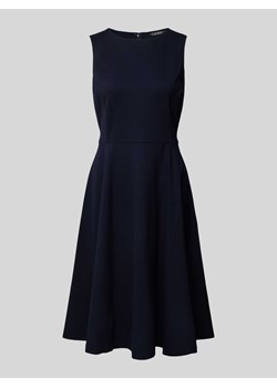 Sukienka o długości do kolan z okrągłym dekoltem model ‘CHARLEY’ ze sklepu Peek&Cloppenburg  w kategorii Sukienki - zdjęcie 173989482