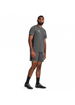 Męskie spodenki treningowe Under Armour UA M's Challenger Knit Short - granatowe ze sklepu Sportstylestory.com w kategorii Spodenki męskie - zdjęcie 173995943