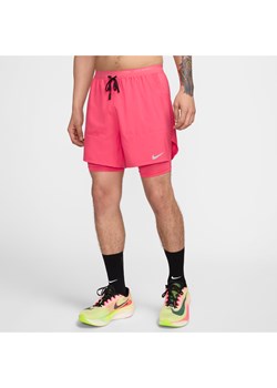 Męskie hybrydowe spodenki do biegania Nike Stride Dri-FIT 13 cm - Różowy ze sklepu Nike poland w kategorii Spodenki męskie - zdjęcie 174000863