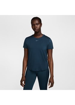 Damska koszulka z krótkim rękawem Dri-FIT Nike One Classic - Niebieski ze sklepu Nike poland w kategorii Bluzki damskie - zdjęcie 174000873