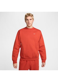 Męska bluza z dzianiny Nike Solo Swoosh - Czerwony ze sklepu Nike poland w kategorii Bluzy męskie - zdjęcie 174000882